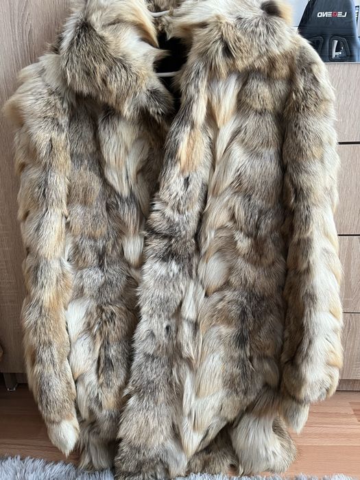 Дамско палто от лисица