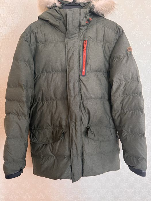 Продам зимнюю куртку