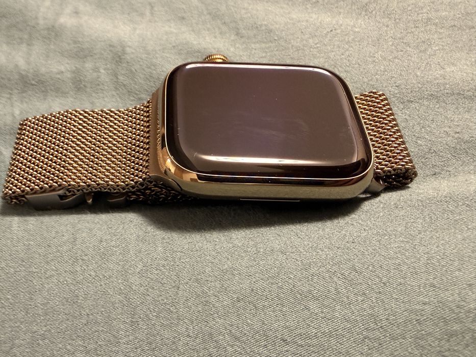 ceas apple watch serie 9 gold stile and steel baterie 100%