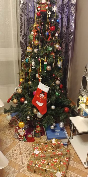 Продам новогоднюю елку