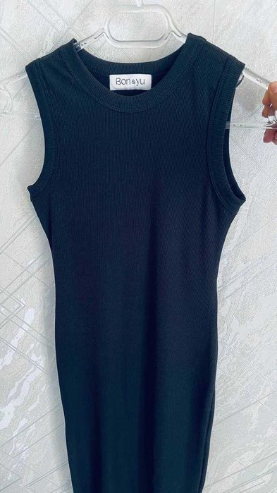 Черное платье с биркой