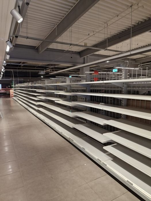 Крайстенни метални модулни стелажи