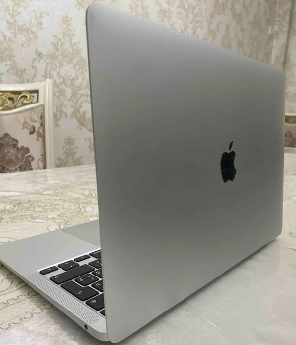 Продается MacBook Air M1!