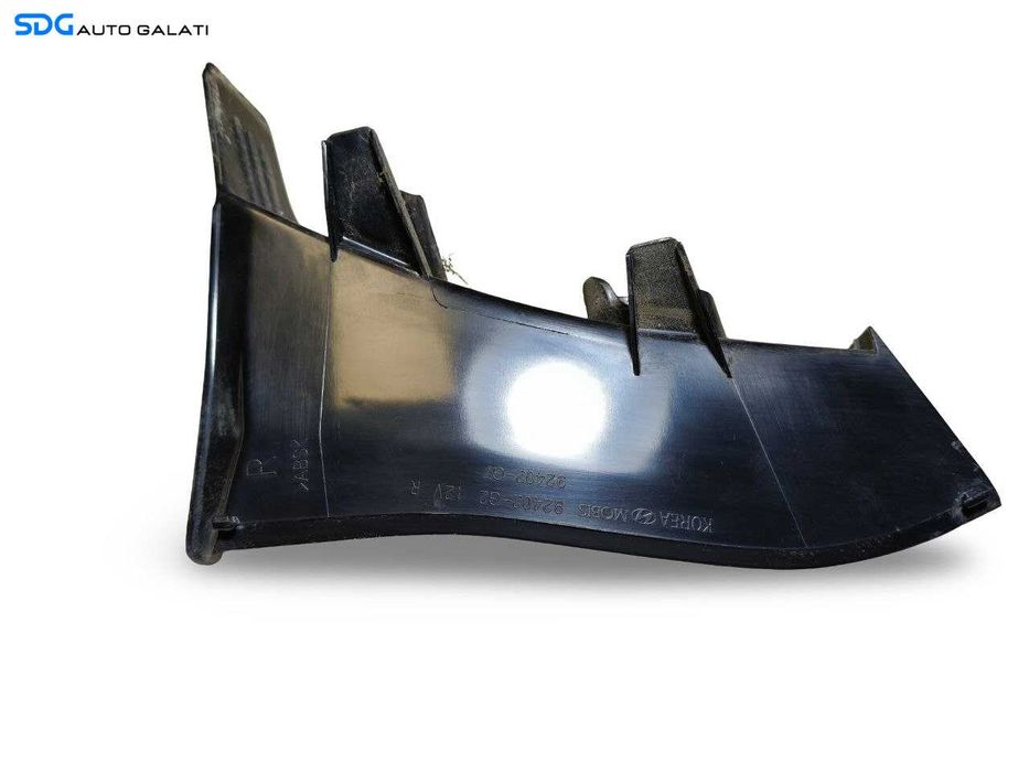 Plastic Suport de pe Lampa Tripla Stop Dreapta Spate Hyundai Ioniq 2016 - 2019 Cod 92402-G2 92402-G7 [LS0550]