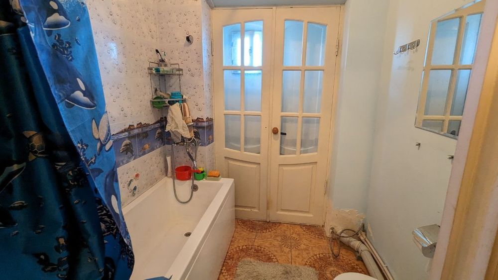 Квартира в Юкори Чирчик Иикота 2/1/2  57м
Холодная горячая вода
Те