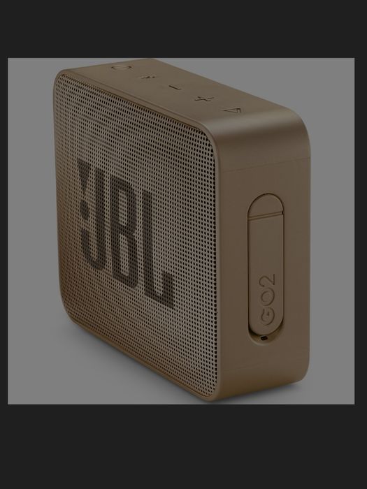 Преносима тонколона JBL.