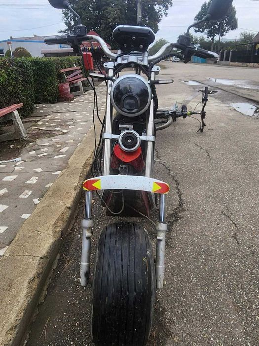 Vand scuter electric harley