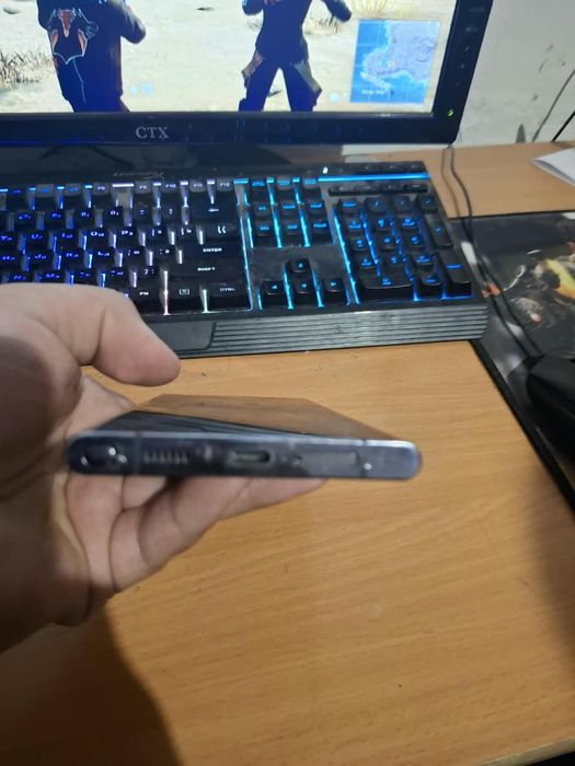 Samsung S22 Ultra 12/256 идиал