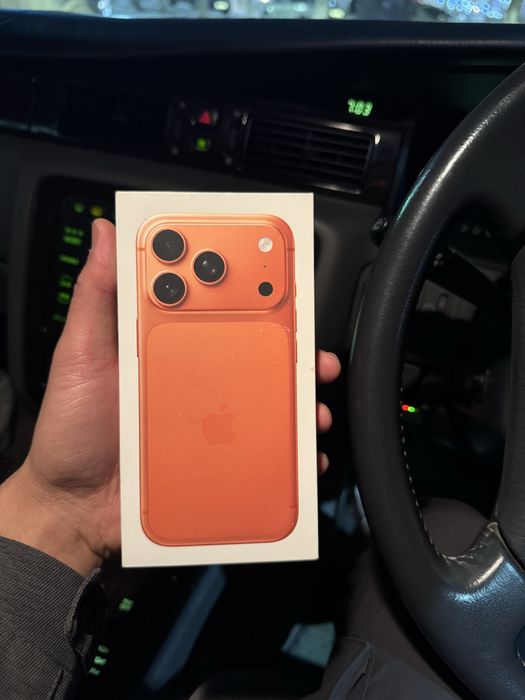  iPhone 17pro 5G 256gb 4J/A cosmic orange абсолютно новый!