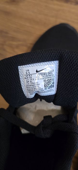 Чисто нови маратонки NIKE унисекс