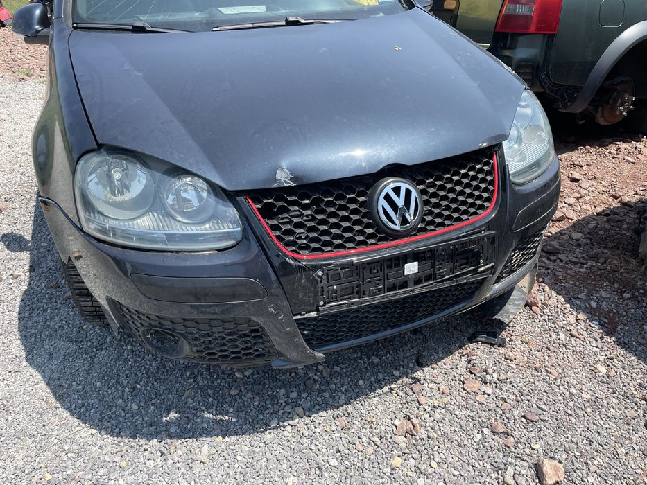 Фолксваген голф 5 1.9ТДИ 105к.с 6 скорости На Части