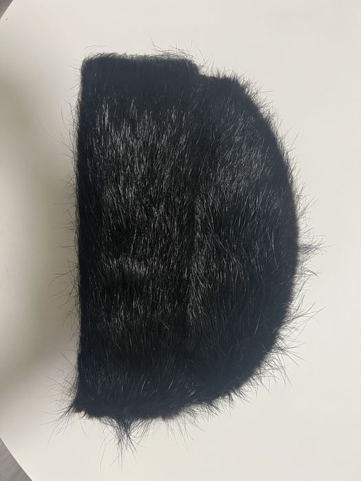 Caciula barbateasca de iarna