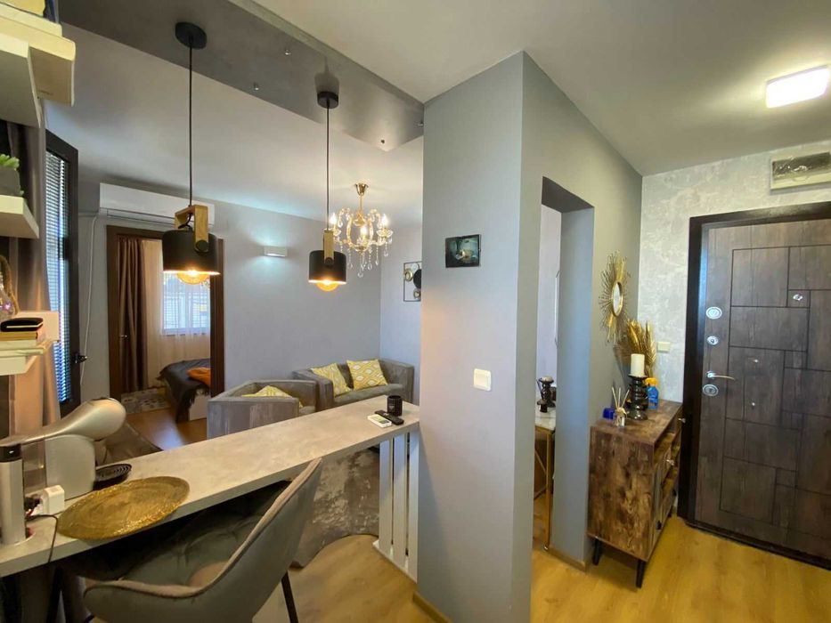 Обзаведен двустаен апартамент в комплекс Роял Парк, Банско