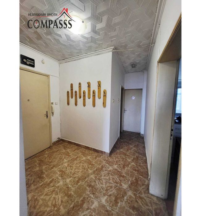 гр. Добрич, ЦЕНТЪР- училище Славейков, 3-ен апартамент 122000евро!