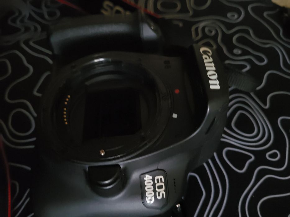 продам камеру Canon EOS 4000S