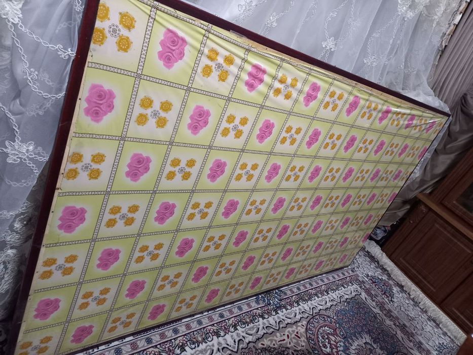 Sotiladi Uyga Mehmonxonaga Choyxonalar  Xontaxta yangi butun xolatda t