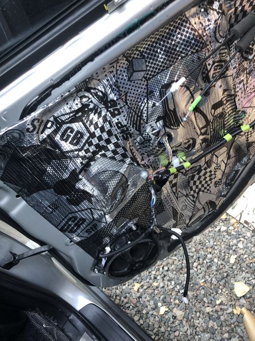 Установка автомагнитол