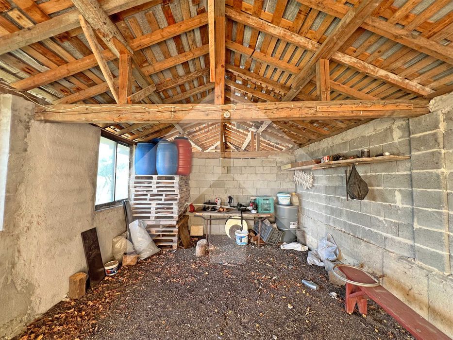 Продава еднофамилна, тухлена къща в с. Струйно (обл. Шумен). ТОП имот!