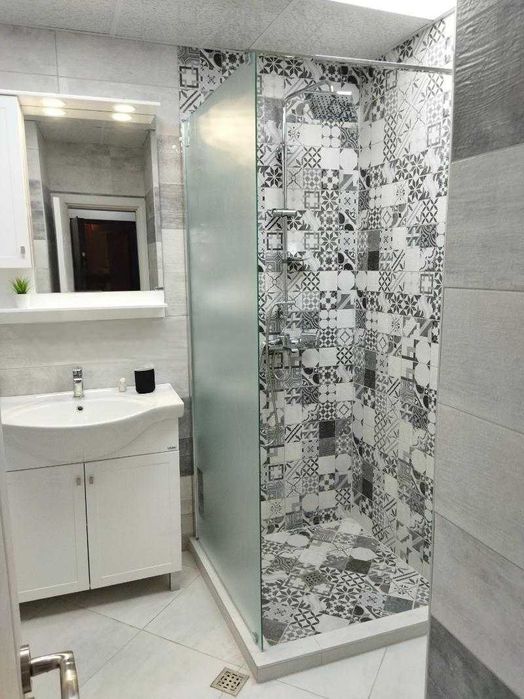 Дава се под наем Двустаен апартамент в София, Зона Б-5 - 78 кв.м за 797.64 € - Снимка #2