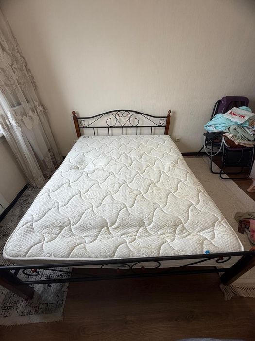Продается двухспальный кровать