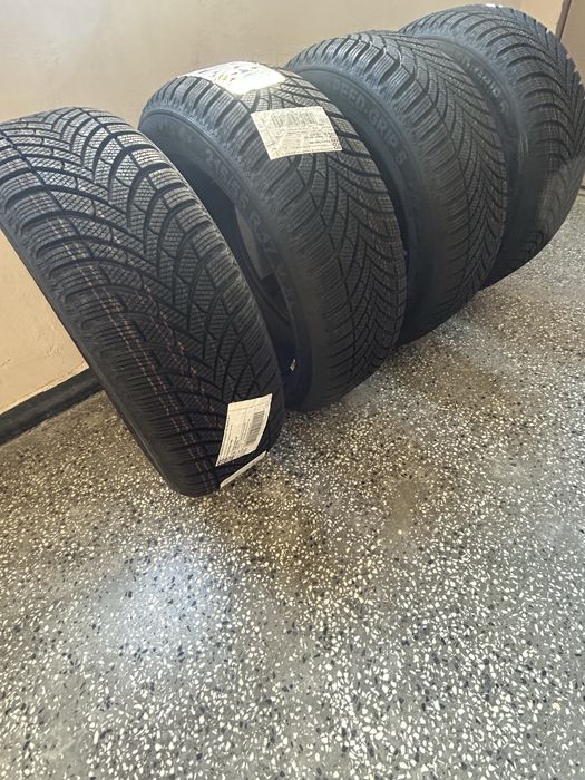 Зимни гуми Semperit Speed-Grip 2, 215/55/R17 XL-Нови!