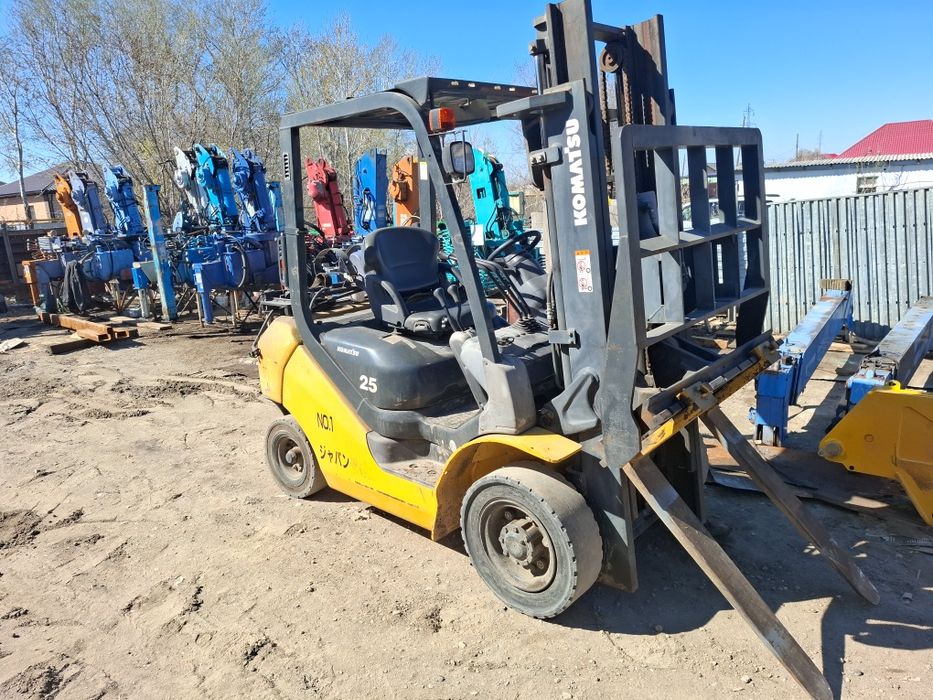 Погрузчик вилочный, Кара2.5тонн