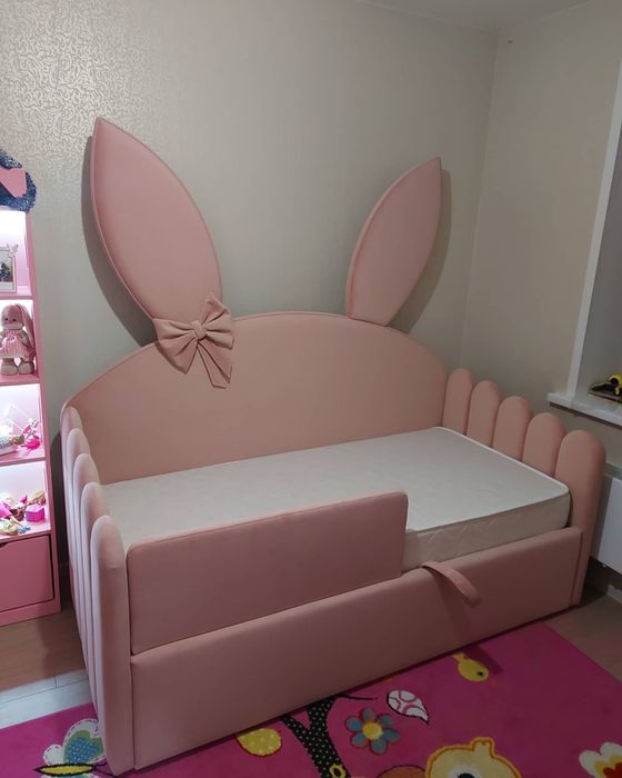 Детская кровать Зайка с матрасом в наличии