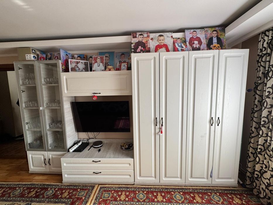 Apartament  3 camere! Se VINDE!