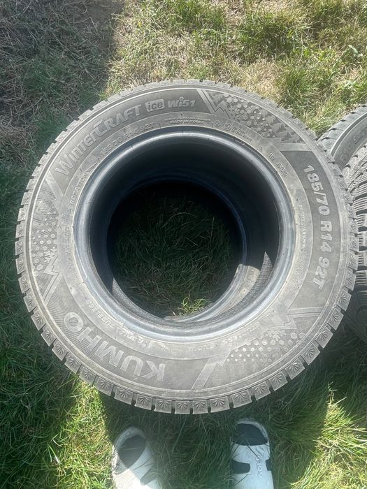 Продам шины зимние