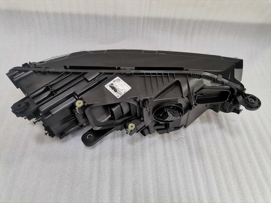 761/941081F Нов Оригинален IQ Light Ляв Фар VW Touareg III 3