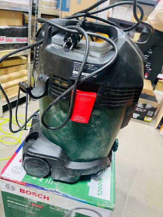 Aspirator pentru apă și praf Bosch AdvancedVac 20