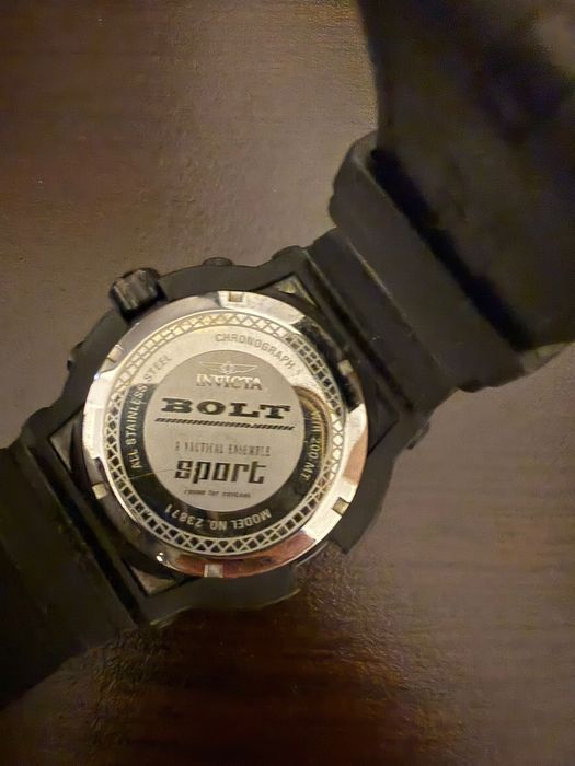 Invicta часовник