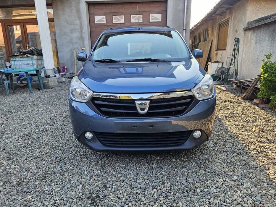 Dacia Lodgy 2015 special prestige 7 locuri 1.5 dci Climă Navigație 6 viteze