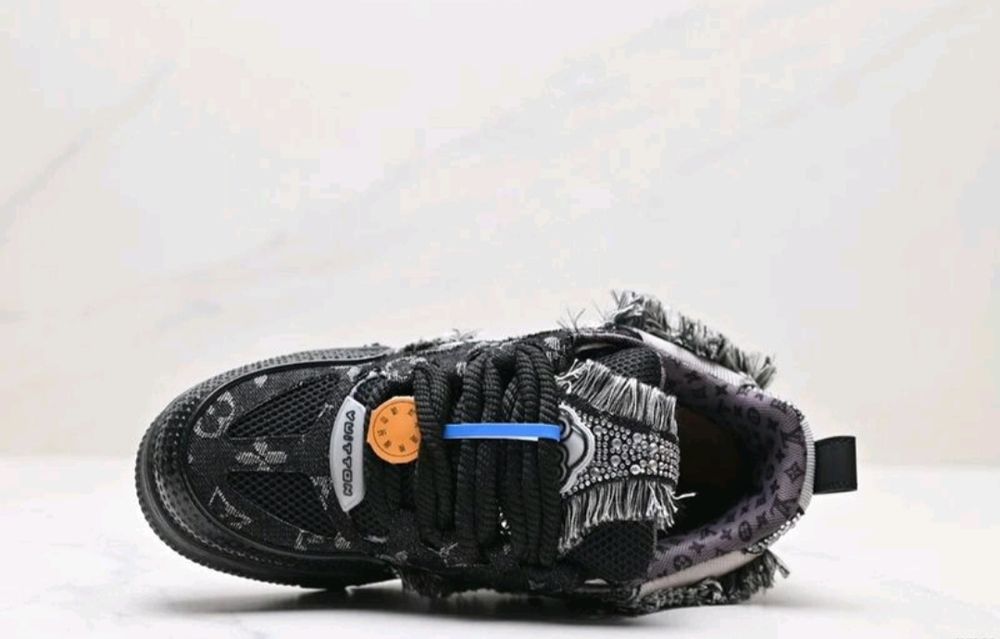 LOUIS VUITTON x Swarovski Skate Custom  Black 1854