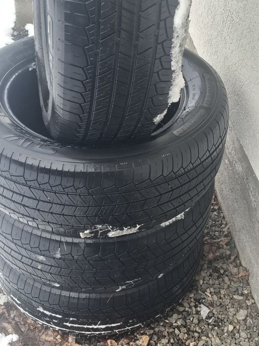 Vand 4 buc cauciucuri 225 60 17 M+S toate 4 la 650 lei