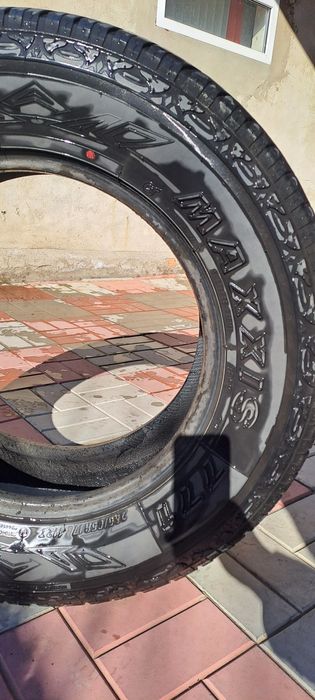 Продам летние шины 265.65. R17