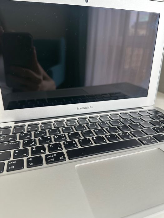 Apple MacBook Air 11” A1465 на ремонт. Торг