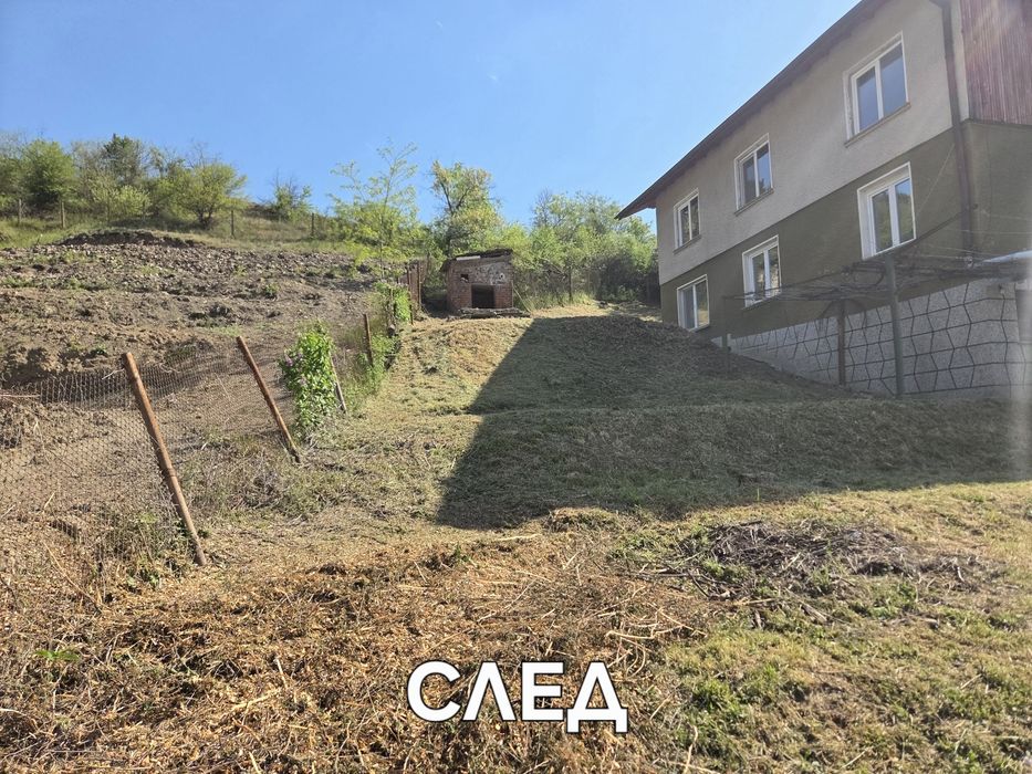 Почистване на запустели парцели дворове и имоти