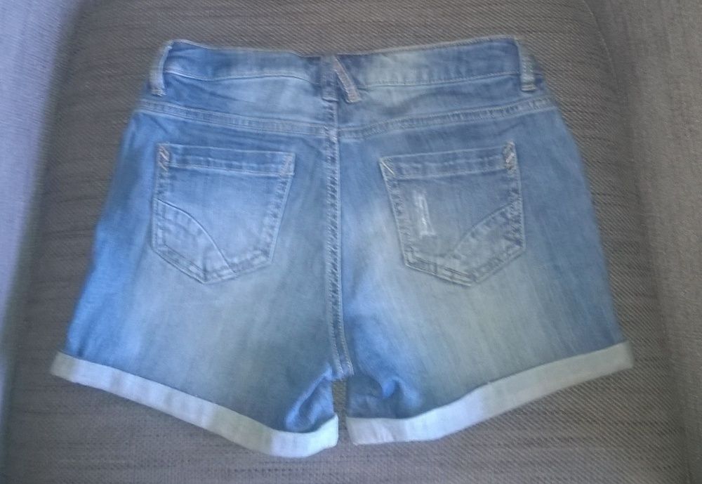 Бермуди за момче и къси панталони за момиче / H&M/ LC Waikiki
