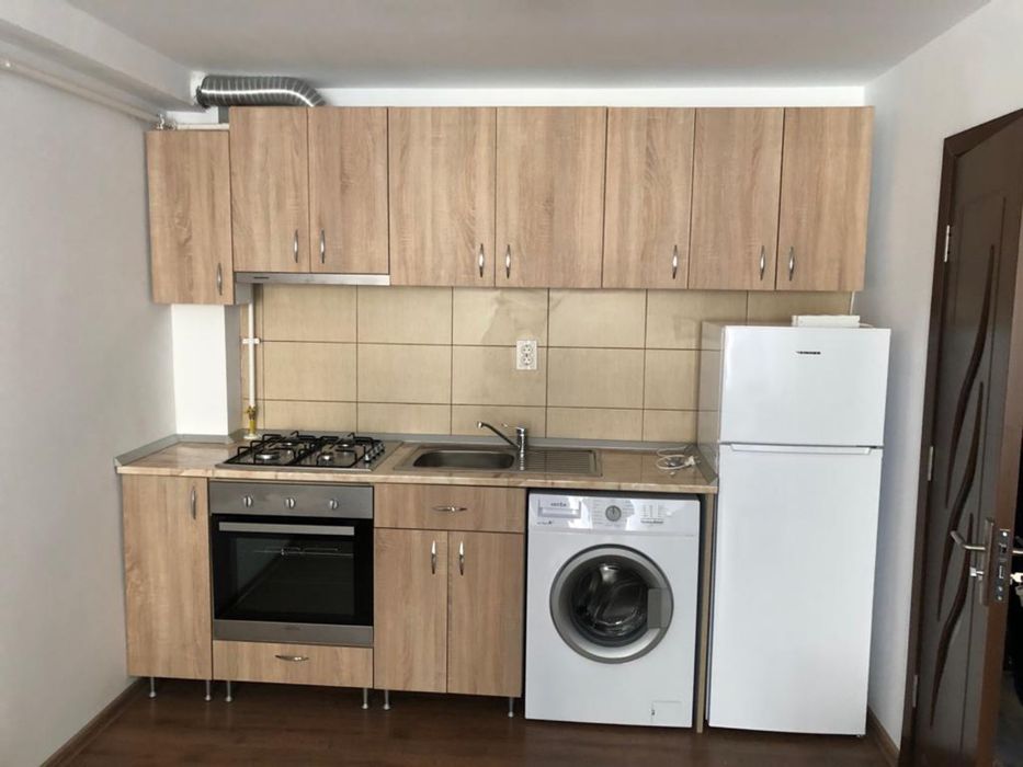 Închiriez Apartament cu 2 camere zona Zefirului