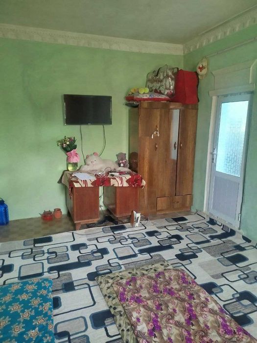 Ohangaron shahri 4 mikro rayonda 1 xonali kvartira sotiladi