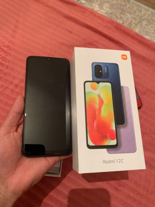 Телефоны iPhone, Samsung.