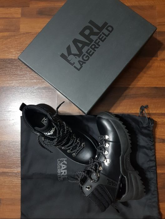 Karl lagerfeld         .