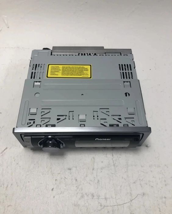 Продавам Pioneer deh-p6900ib