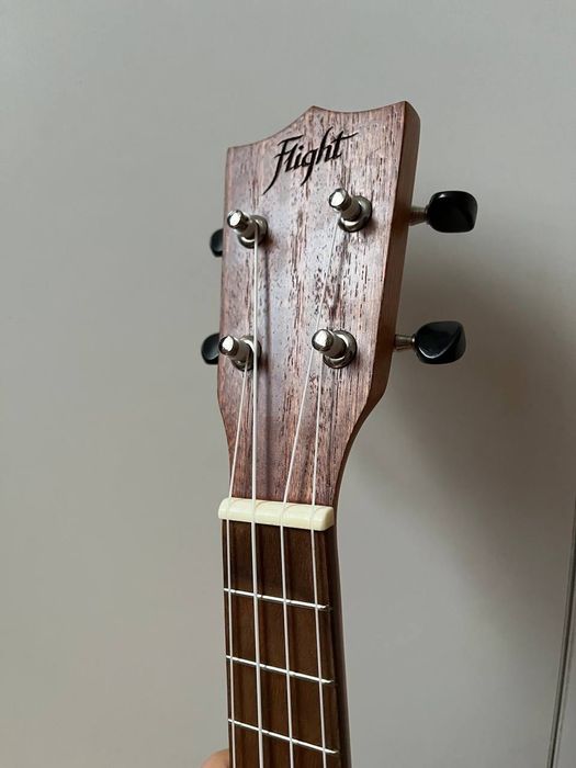 Укулеле продам Новое