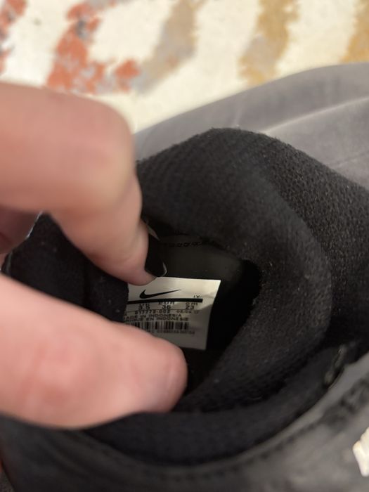 Adidasi fotbal gheata Nike, marimea 36