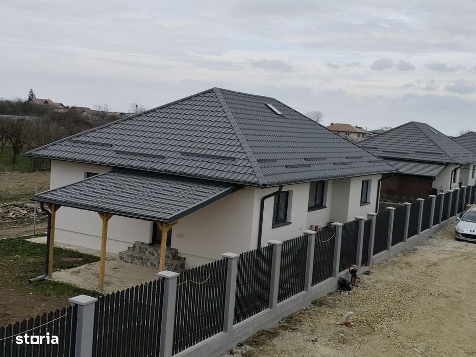 FARA COMISION casa cu 4 camere 2 bai PARTER + Pod Mansardabil la cheie