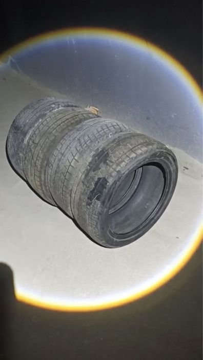 Зимнийе шины Yokohama 235/45/18