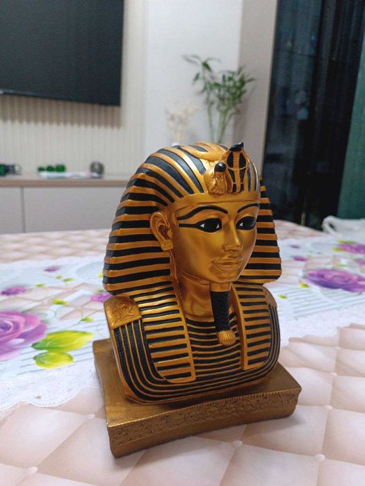 Qadimgi fir’avni haykalchasi (Misr suveniri) статуэтка фараона сувенир