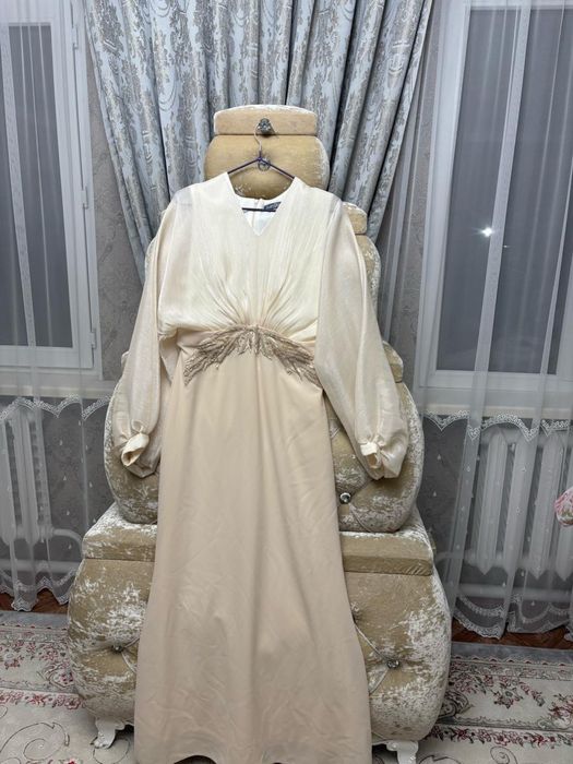 Вечерние платья